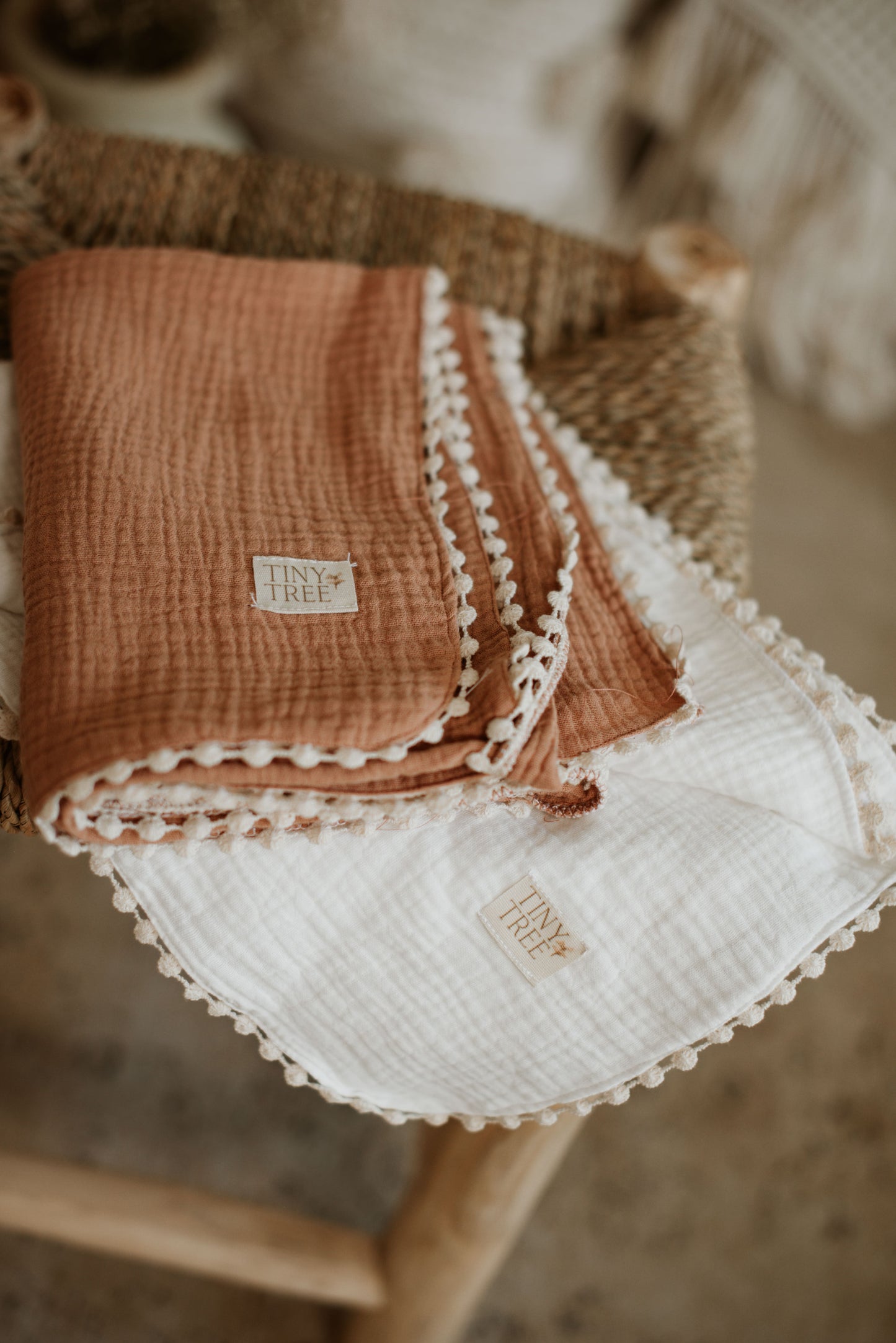 Muselina - Cairo | Walnut